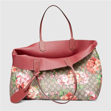 gucci blooms medium reversible tote|gucci blooms key pouch.